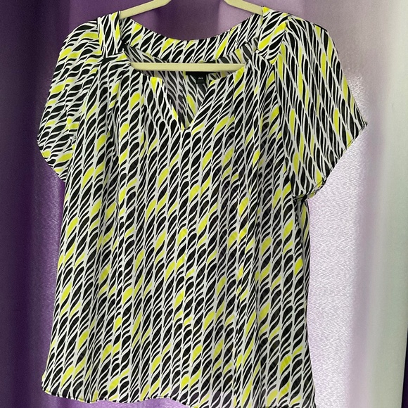 Worthington Printed Sleeveless Blouse - Picture 1 of 4